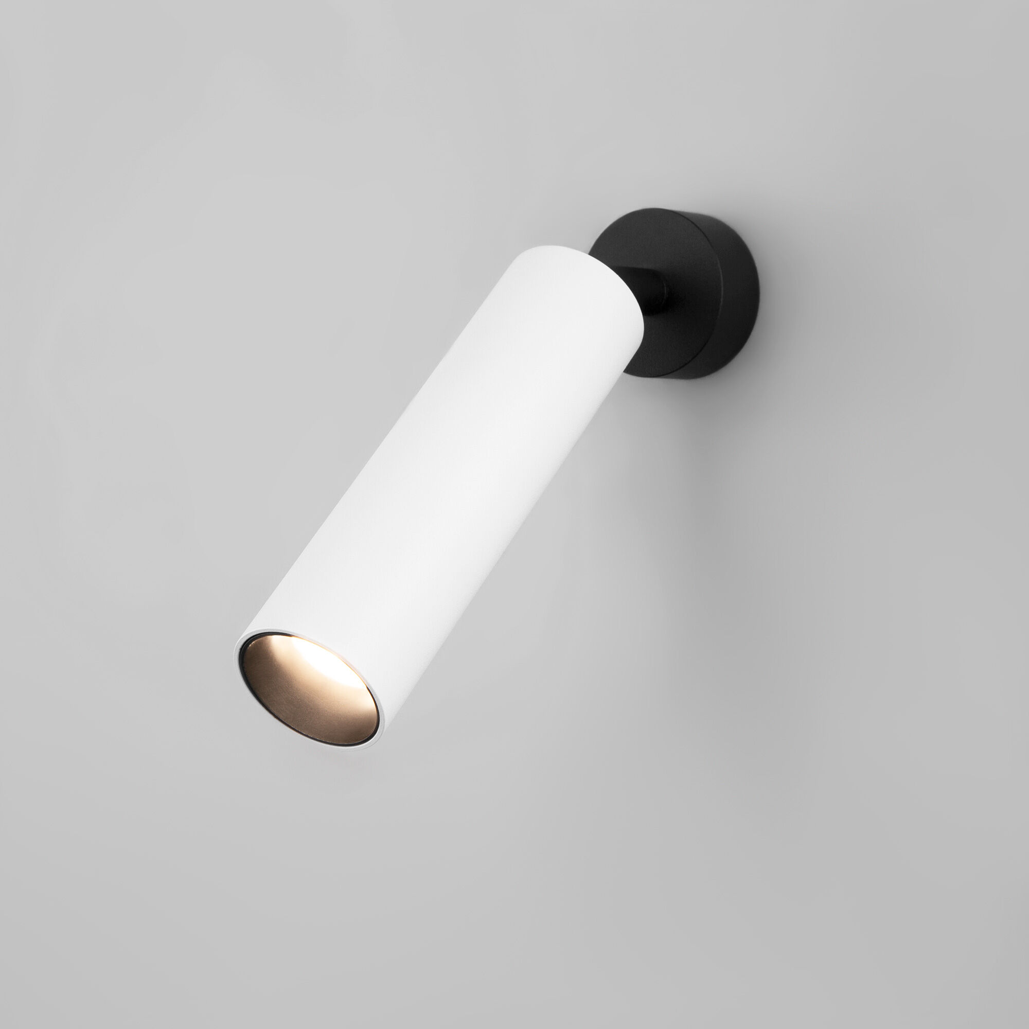 nastennyy-svetodiodnyy-svetilnik-v-stile-minimalizm-20128-1-led-belyy-chernyy-a058947-0001