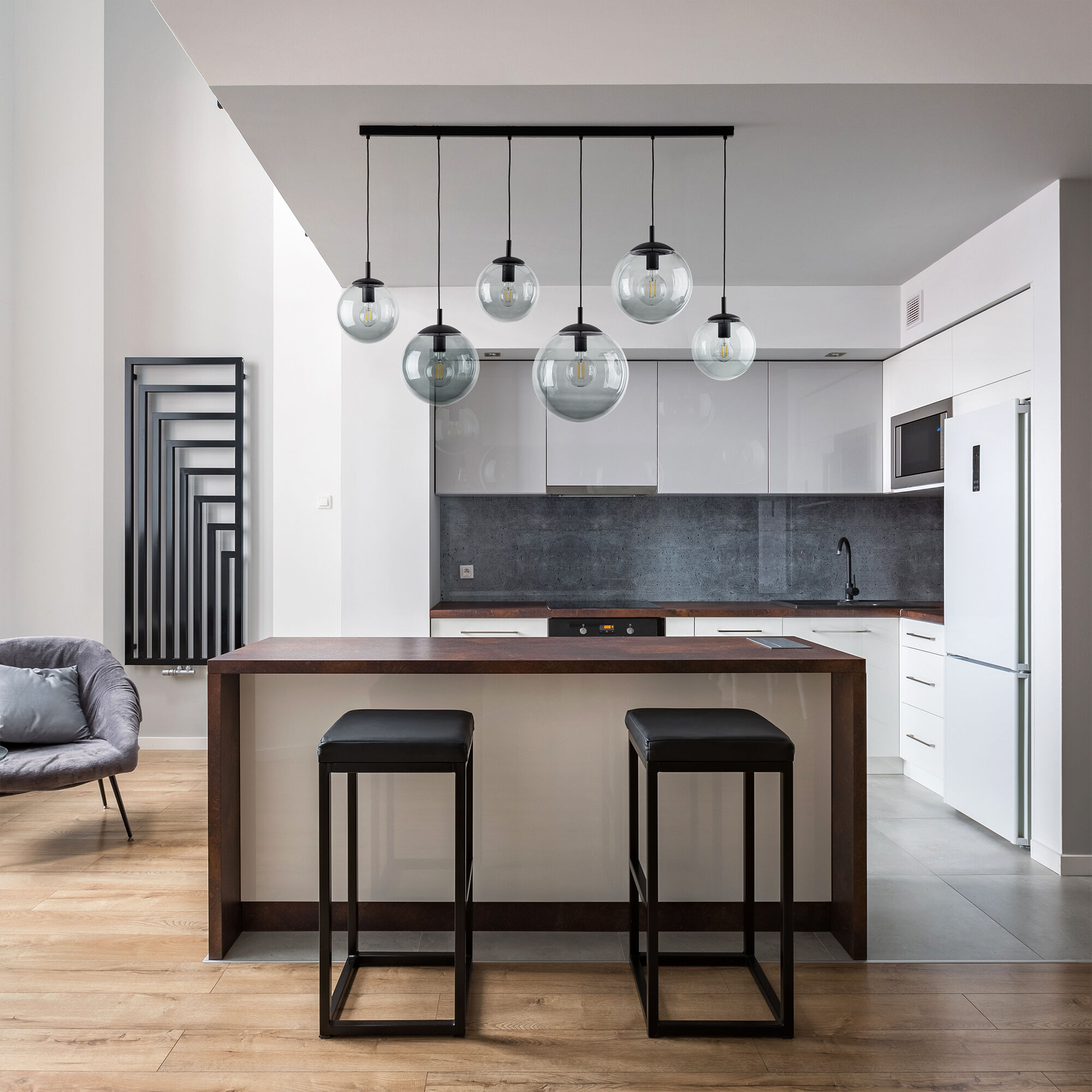 podvesnoy-svetilnik-so-steklyannymi-plafonami-15383-esme-a068569-0003